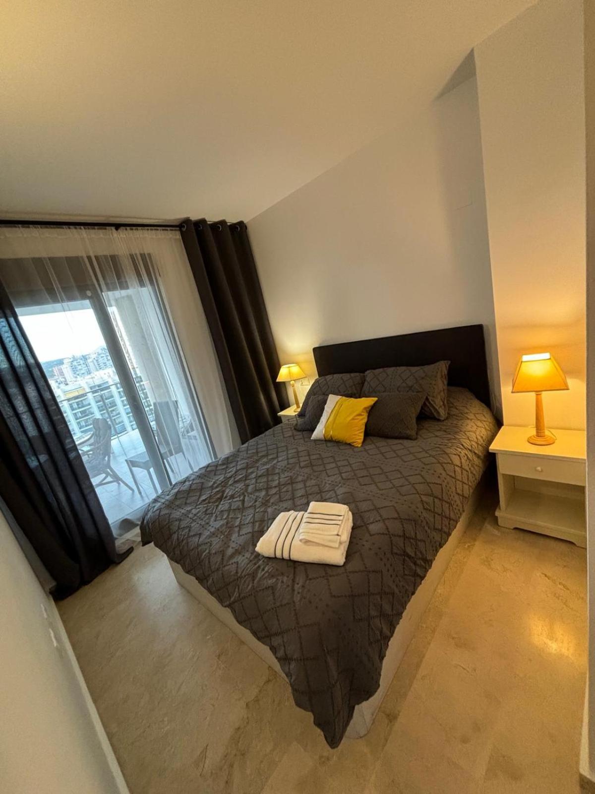 Oasis Cala Alta New Apartment 120Qm Free Parking, Pool, 2 Bath, 3Bdr, Wi-Fi, Air-Condit Benidorm Luaran gambar